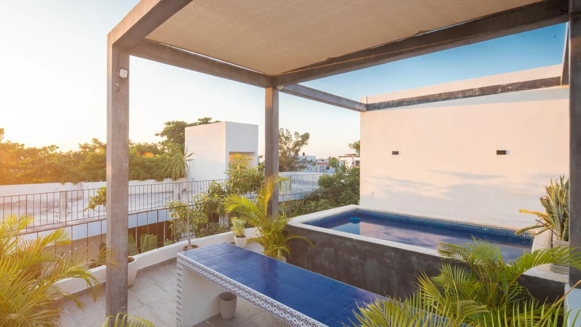 Habanero Suites & Garden Playa del Carmen